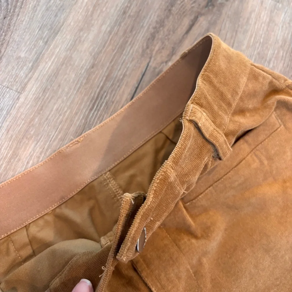 Luvamia Skirt • Small - Picture 6 of 9